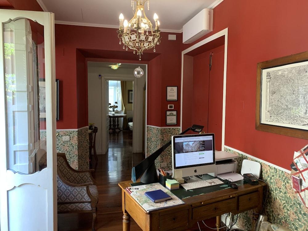 Relais Teatro Argentina Bed and breakfast 2*