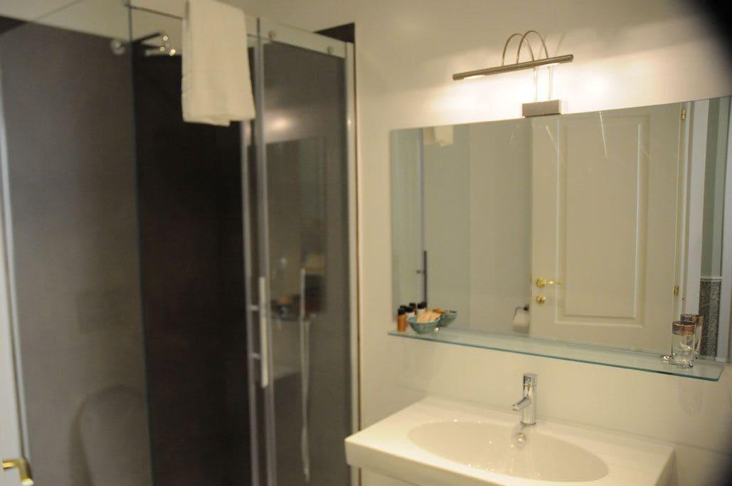 Relais Teatro Argentina Bed & Breakfast
