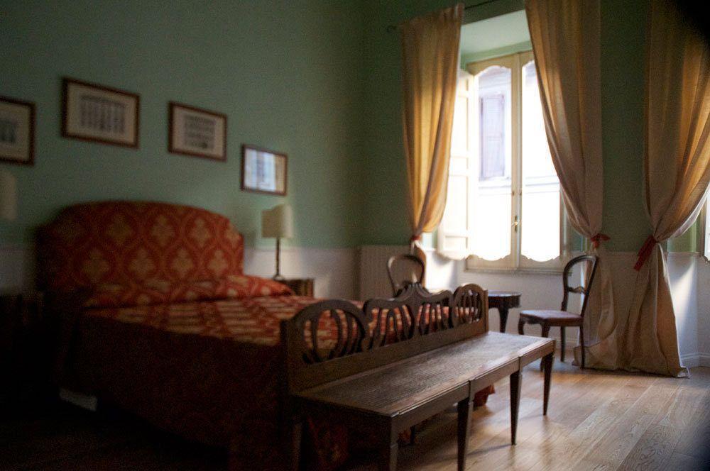 Relais Teatro Argentina Bed & Breakfast Roma
